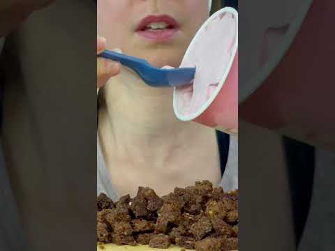 Vegan Oatly Strawberry Icecream #asmreating #veganicecream #shorts