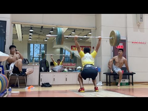 Clean and Jerk coaching from Lu Xiaojun and Tian Tao