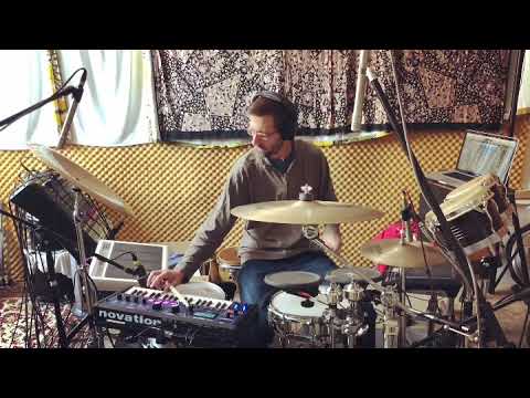 Hybrid Beats - Live Electronic Future Funk Improvisation