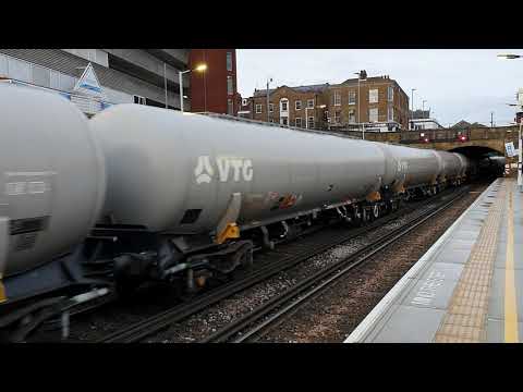class 66793  in GBRF livery working the 6005 service