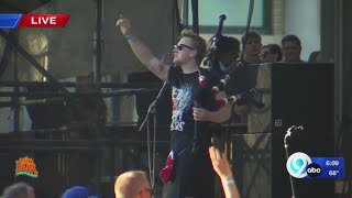 Red Hot Chilli Pipers perform &#39;bag rock&#39; at Chevy Court
