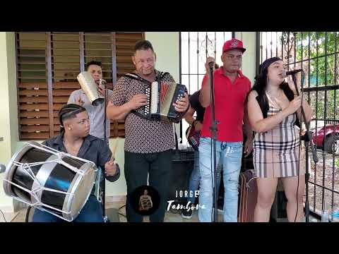 LUPE VALERIO Y RUBALI VALERIO CANTANDO - ASI LO BUSCABA YO - MERENGUE TIPICO