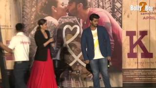 Download lagu Kareena Kapoor Khan Refused To Kiss Arjun Kapoor On Stage | Ki & Ka Trailer Launch mp3