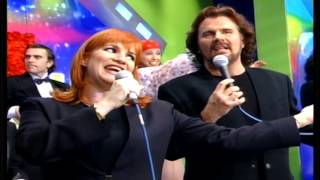 Los Pimpinela cantan Corazón Gitano En Vivo - Videomatch 99