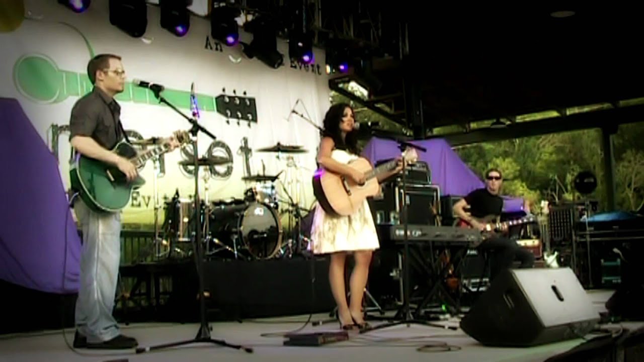 Promotional video thumbnail 3 for Sarah McSweeney - Singing Pianist for Corporate and Private Events