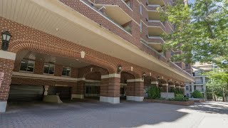 1276 N WAYNE ST N, Arlington, VA Presented by Mike & Claudia Webb.