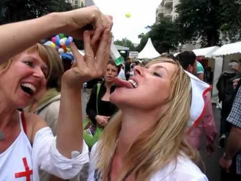 Wodka & Redbull und die Mädels rasten aus