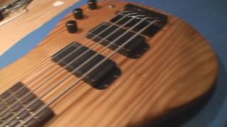 Video thumbnail for The Warwick Streamer STD 5 Bass Guitar by Dave's World of Fun Stuff