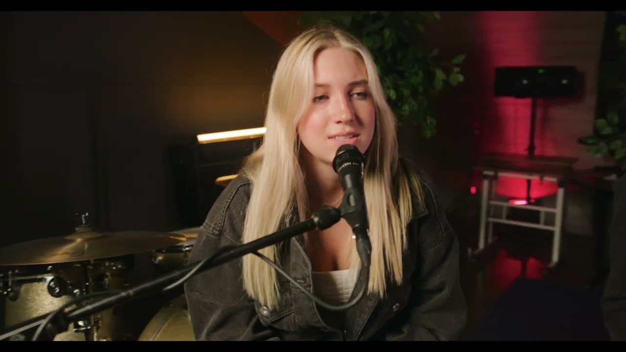 Promotional video thumbnail 1 for Brooke Martin Music