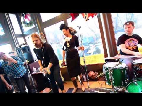 Nikki Hill Band at the Blues City Deli - Ask Yourself