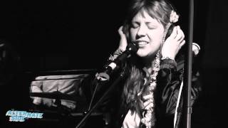 Niki &amp; The Dove - &quot;DJ, Ease My Mind&quot; (Live at WFUV)