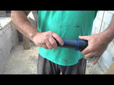 Collage des pièces PVC