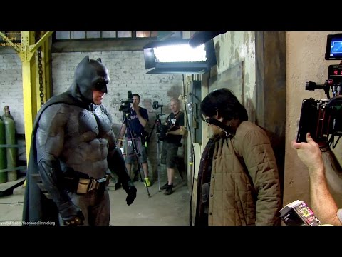 Batman suit 'Batman v Superman' Behind The Scenes [+Subtitles]