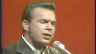 Gene Watson - Love In The Hot Afternoon &quot;LIVE&quot;