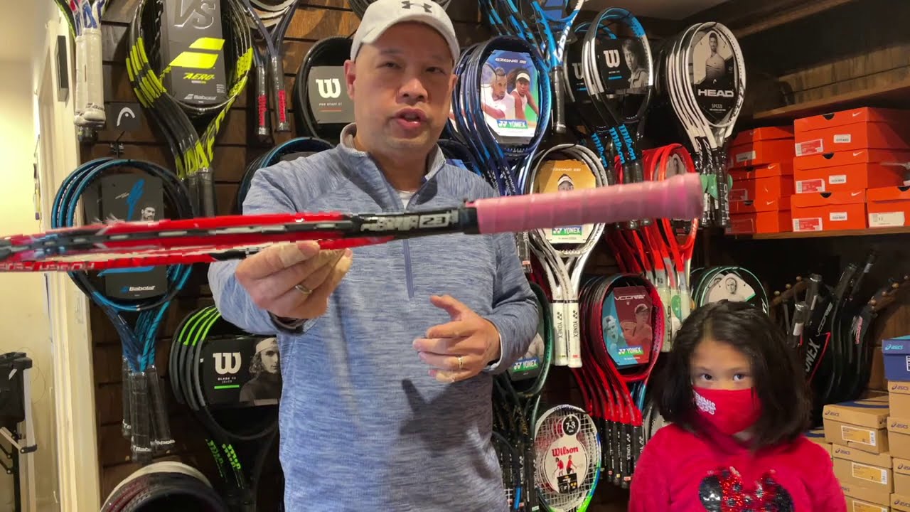 WHAT YOU NEED TO KNOW BEFORE BUYING A JUNIOR TENNIS RACKET
