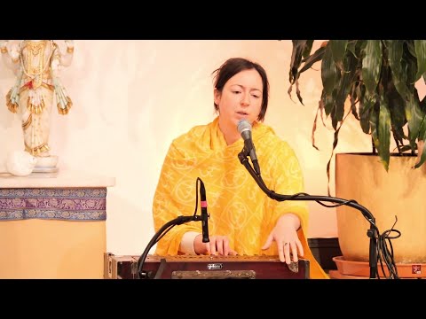 Satsang - Kirtan, Mantra und Arati mit Sarada - Yoga Vidya Ashram Live; 17.11.2021; 20:00 Uhr