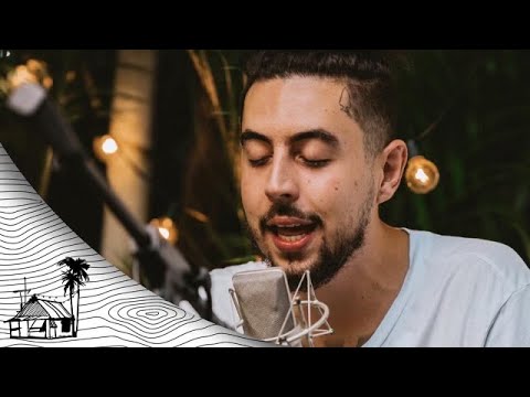 Native Leaves - Giddy Up (Live Music)