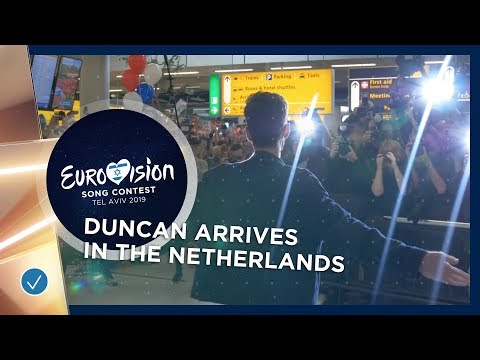 Eurovision winner Duncan Laurence gets a warm welcome in The Netherlands!