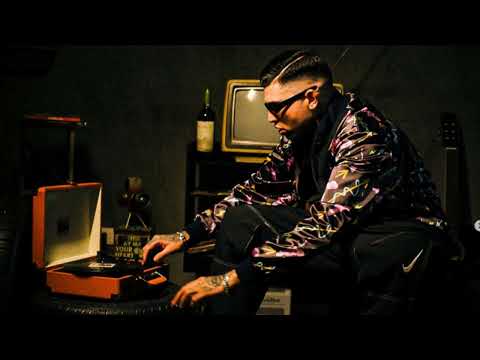 ENTREI NA LOJA DA MERCEDES - MC Marks (CHEIRO DE RIQUEZA)