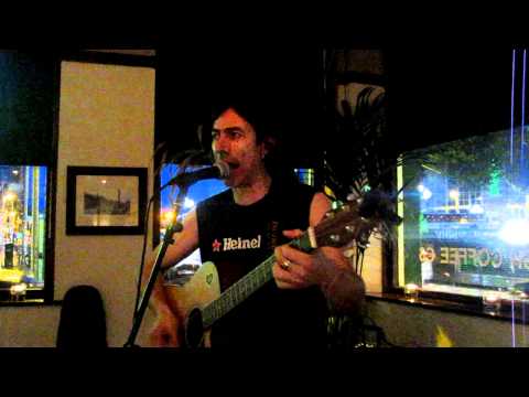 Eli Macferry at The Bachelor Inn 15-8-2011