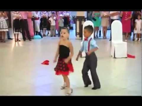 Navihani muzikanti - Vrtiš me ti   ( NOVO 2013 )