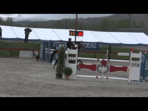 Nina Braaten, klasse 42A . 04.05.2012 . 130cm (23).MTS