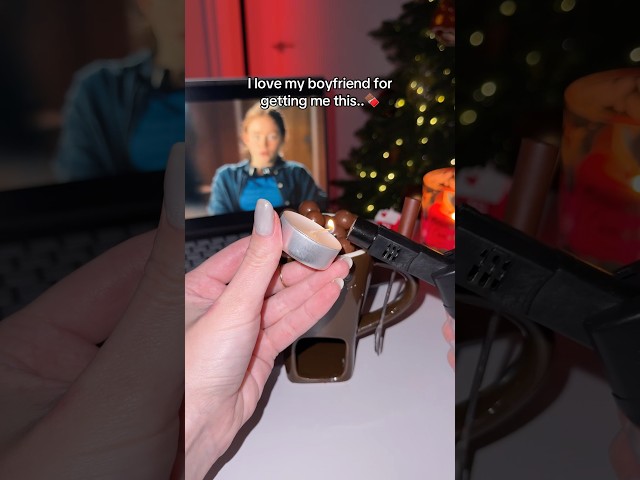 Vídeo relacionado con Coffret mug Stranger Things: Avec 1 mug et 1 livret de recettes