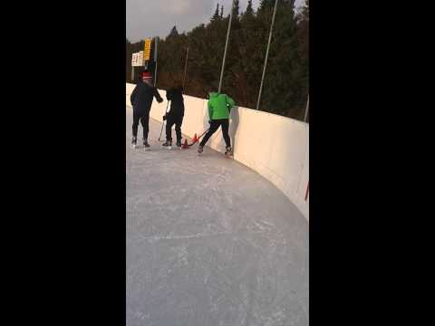 Eishockeyspiel der SMS Matzen 1