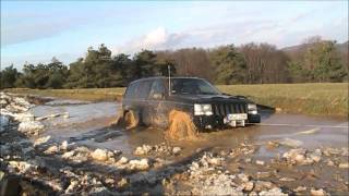 preview picture of video 'Jeep Community Saisonbeginn 2011 Stadtoldendorf'