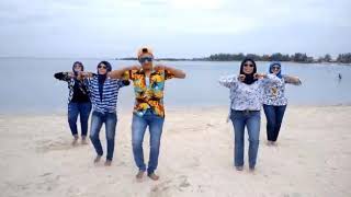 Download lagu 'Yang Penting Happy' Vita Alvia senam kreasi by #coachAmorRamonaDewana#AmorLovers mp3 Download lagu 'Yang Penting Happy' Vita Alvia senam kreasi by #coachAmorRamonaDewana#AmorLovers mp3