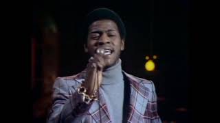 Al Green - You Ought To Be With Me (Live)