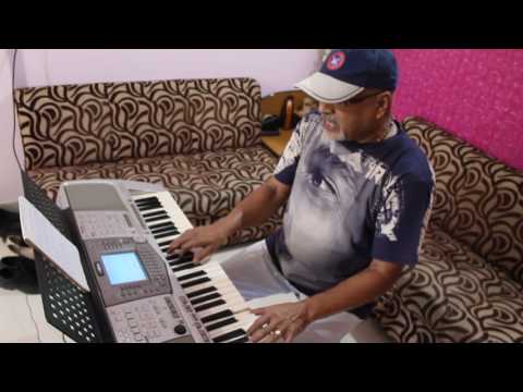 Strangers in the night @ Ronnie Monsorate