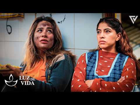 Millonario beso a una vagabunda en la calle sin saber quien era en realidad