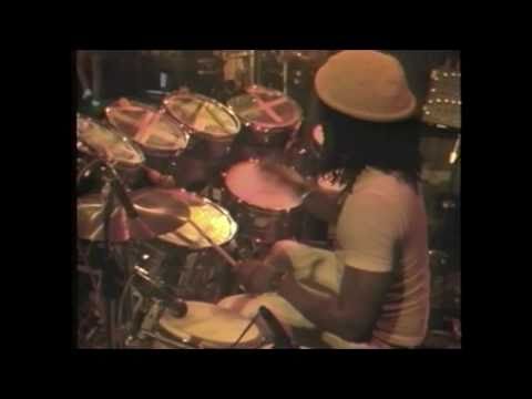 Black Uhuru - Part 4 - Tear It Up - 1981