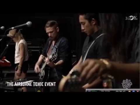 THE AIRBORNE TOXIC EVENT - "Dope Machines". Lollapalooza, Chicago - 2014