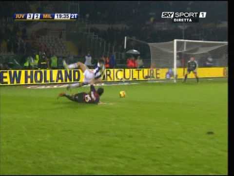 Juve-Milan Espulsione di Zambrotta