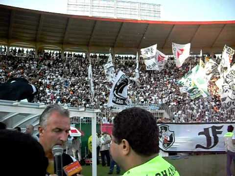 Vasco x Brasiliense - 09/05 - Entrada dos jogadores em campo