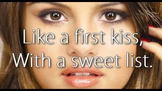 Selena Gomez &amp; the Scene - Whiplash (Lyrics)