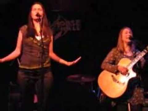 Nerissa & Katryna Nields - This Town Is Wrong