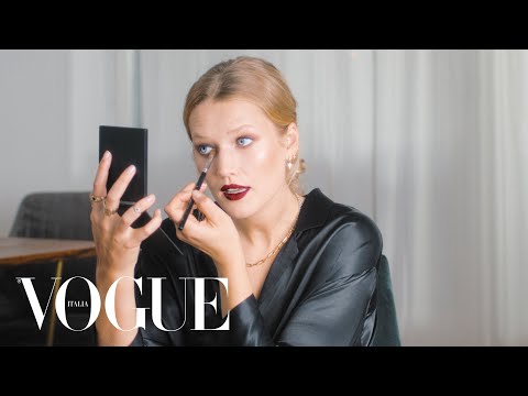 Il trucco glamour da red carpet di Toni Garrn | My Beauty Tips | Vogue Italia