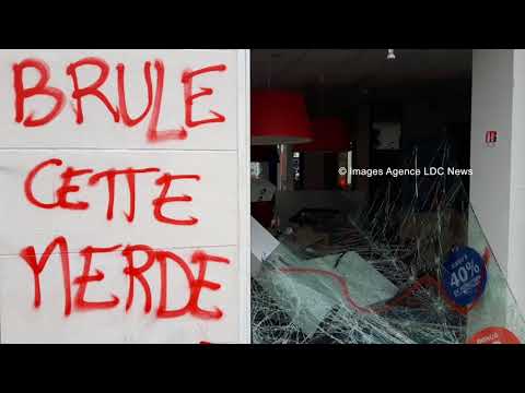 Manifestation des cheminots - Casseurs Black Blocs. Paris/France - 22 Mars 2018