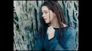 People &amp; Tables - Sinead Lohan ( LYRICS)