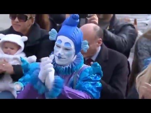 Bučke - E04P04   TALENT SHOW V VATIKANU