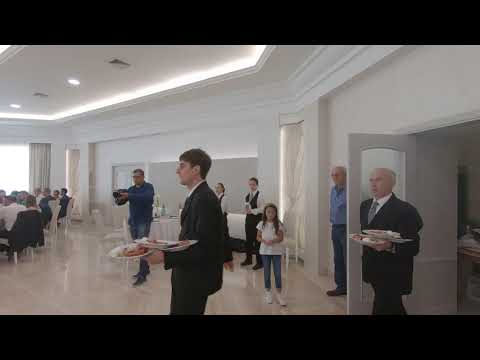 INGRESSO CAMERIERI A RITMO DI MUSICA - MUSICA MATRIMONIO TRAVOLGENTE - FRANCESCO BARATTUCCI