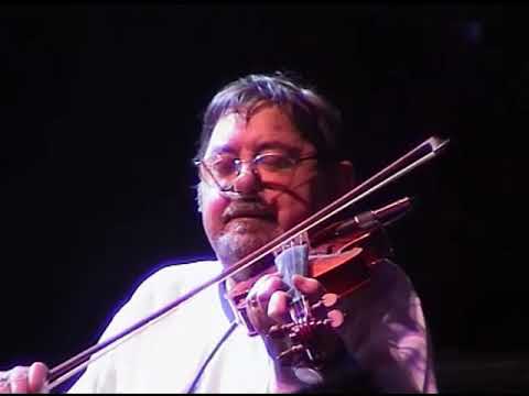 Dave Swarbrick - "The Seven Keys"  Cropredy 2003
