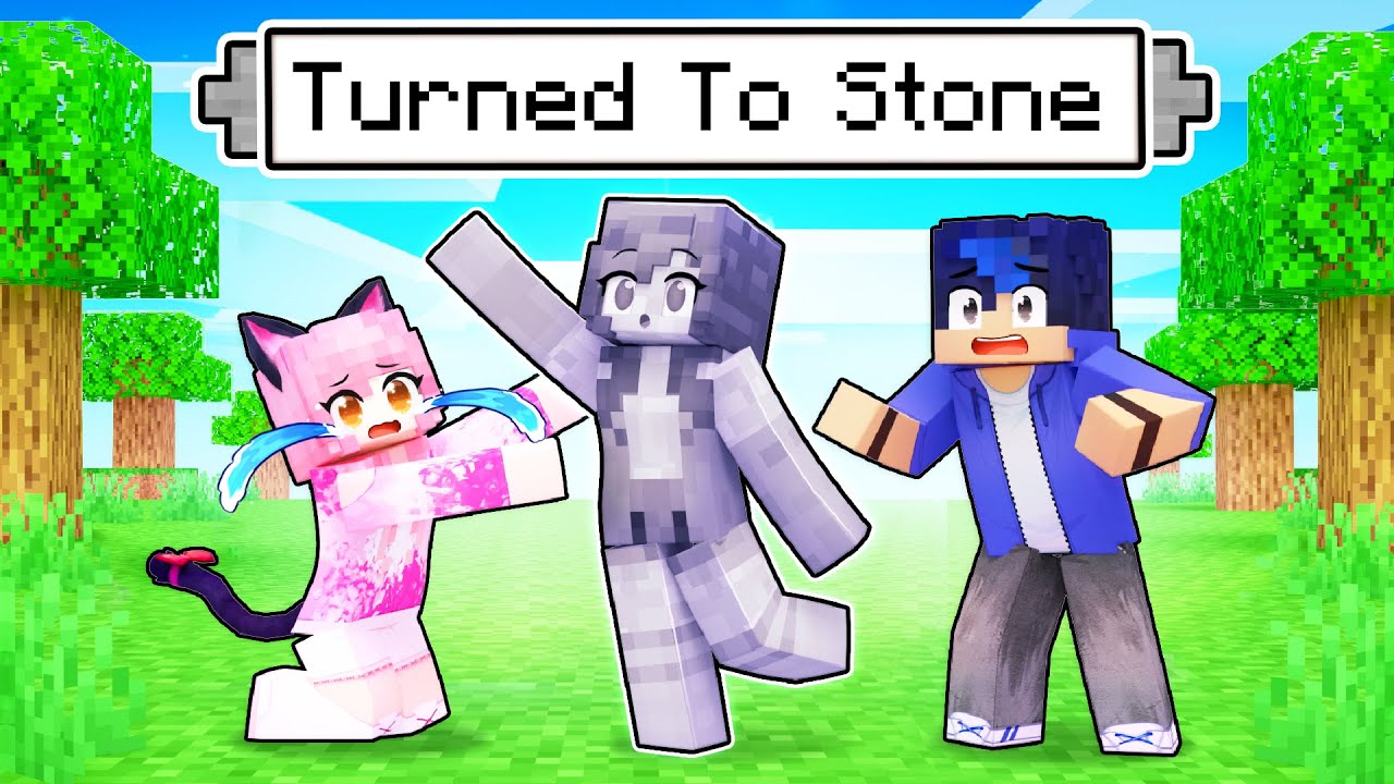 Aphmau Was Turned To STONE In Minecraft!