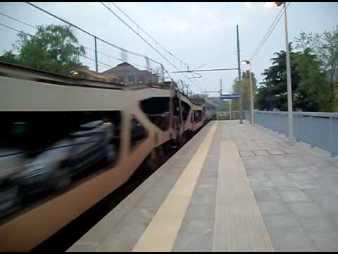 Exp  1621 Milano S.Cristoforo - Villa S.Giovanni Transita alla stazione di Milano Romolo RFI