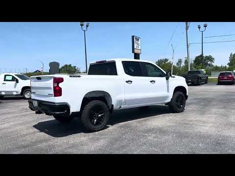 2026 Chevrolet Silverado 1500 Crew Cab Short Box 4-Wheel Drive Custom Trail Boss in White for sale at Lally Chevrolet Ltd. in Tilbury, ON