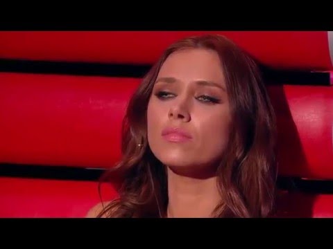 The Voice Of Ireland - Ashley Crowe Sings Annie Lenox's Song - Wow