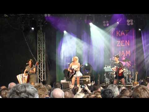 KATZENJAMMER - I will dance (when I walk away) (Live in Köln 2012, HD)